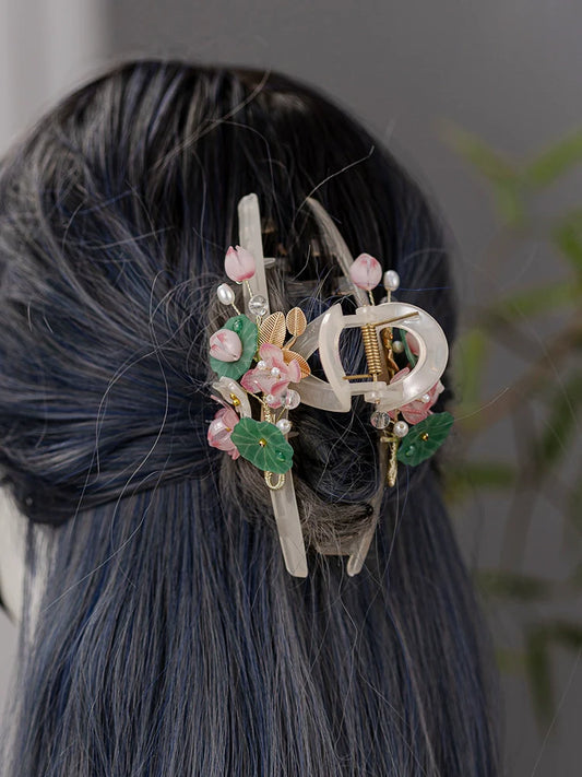 Hair Claw: Lotus
