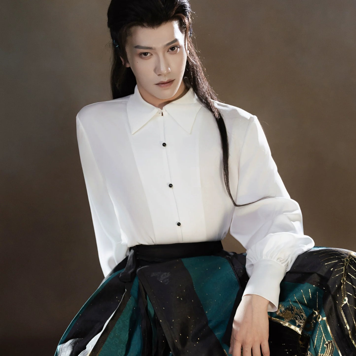 New Chinese Style Modern Hanfu Outfit - Sanxingdui 三星堆 (Preorder)