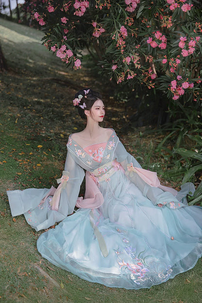 Liansheng 莲生 - Wei Jin Flower Goddess Style Qiyao Ruqun