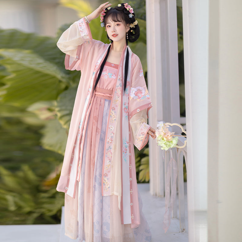 Hua Qing 花卿 - Song Dynasty Style Qiyao Ruqun Hanfu