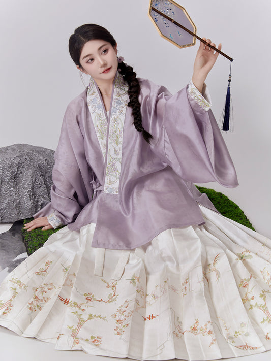 Lan Shao 兰韶 - Cross Collar Top & Mamianqun Ming Dynasty Hanfu Set