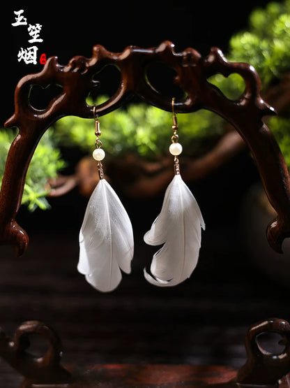 Hair Clips: Crane Feathers