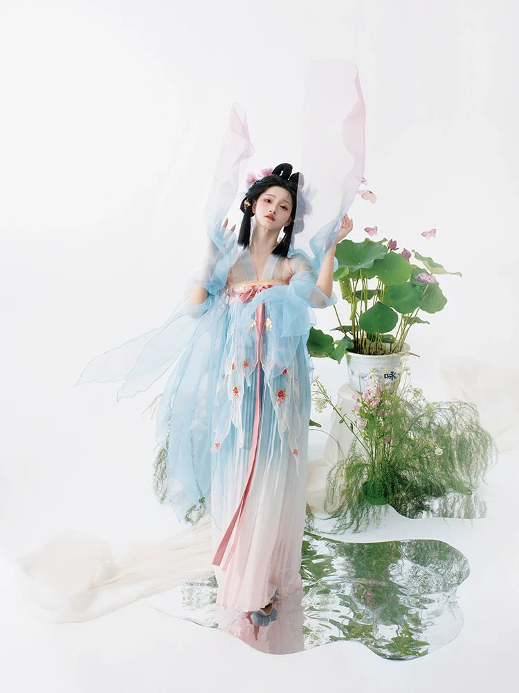 Zhiyi 知意 - Tang Dynasty Style Qixiong Ruqun