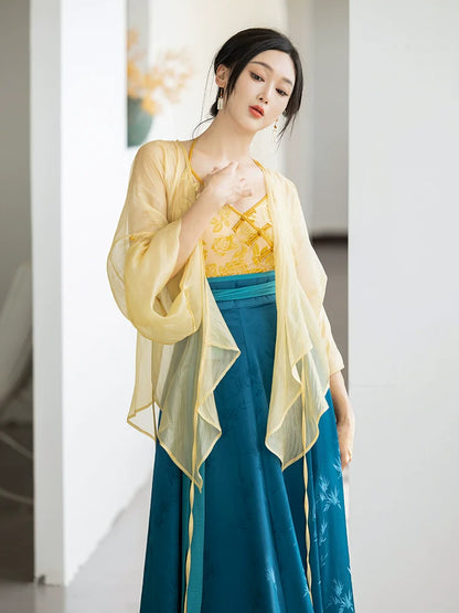 Song Dynasty x Modern Hanfu: Night Banquet 夜宴 (Preorder)