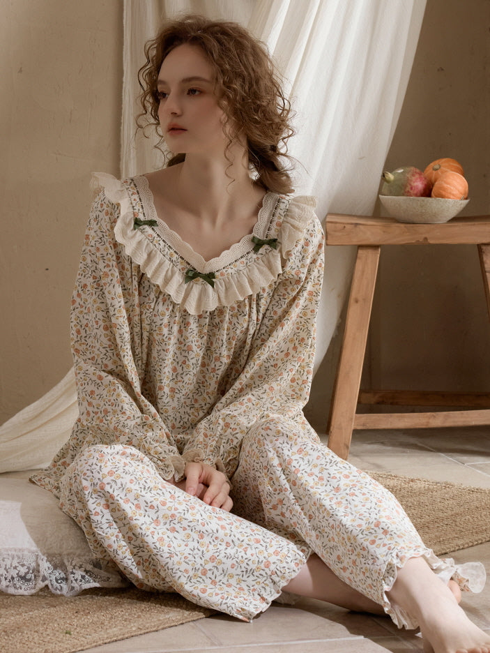 Vintage Floral Ruffle Pajama Set