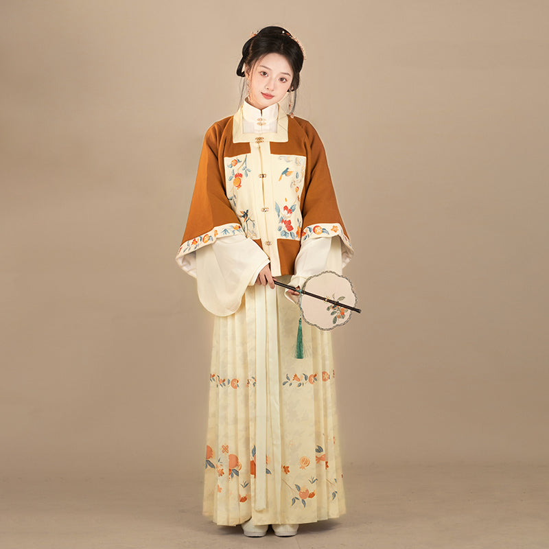 Pistachio 开心果 - Square Collar Top & Mamianqun Ming Dynasty Hanfu Set