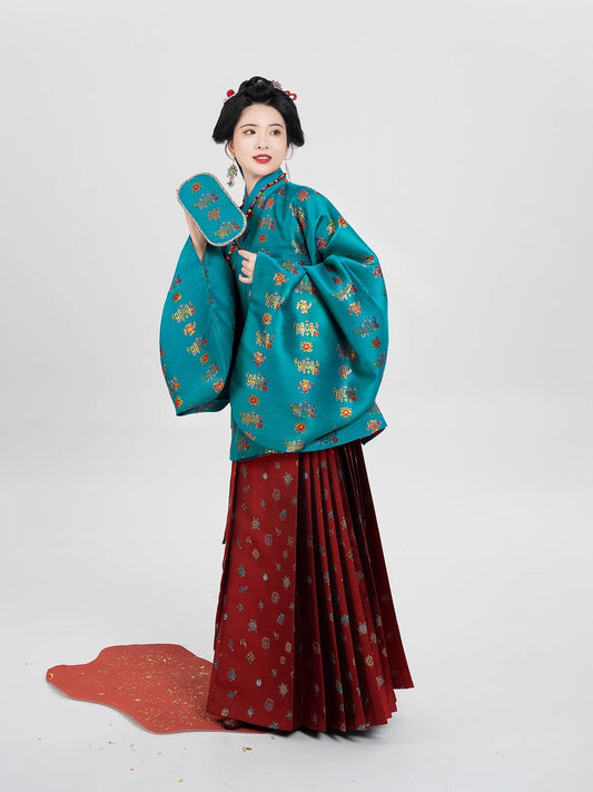 Giggles 嘻笑 - Cross Collar Top & Mamianqun Ming Dynasty Hanfu Set (Preorder)