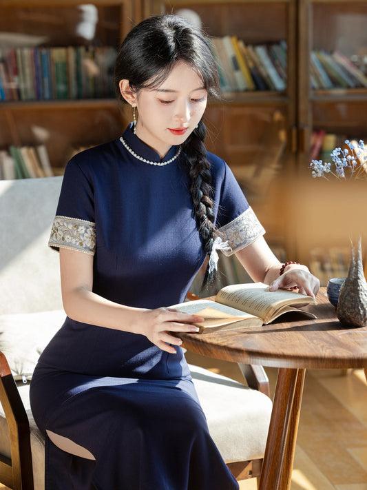 Graduation Season 毕业季 - Short Sleeve Blue Midi Cheongsam