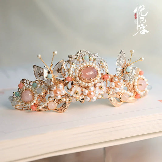 Crown: Dongting Luo