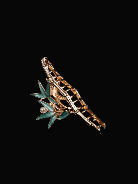 Hair Claw: Bamboo Yin
