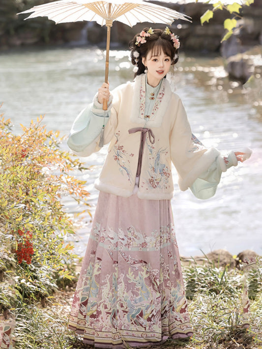 Deer Flowers 一鹿生花 - Mamianqun Ming Dynasty Hanfu Set