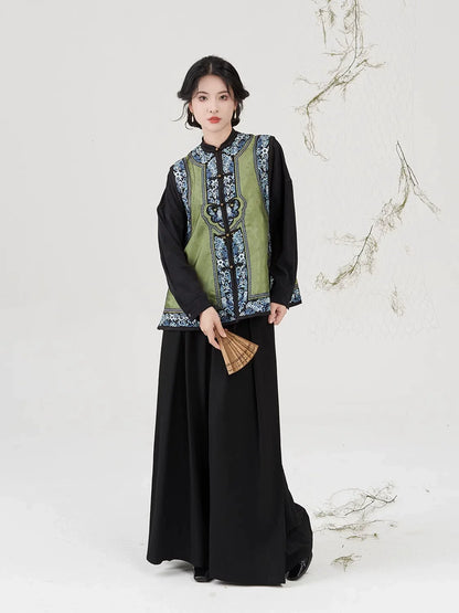 Modern Qing Dynasty Outfit: Porcelain 茗瓷 (Preorder)