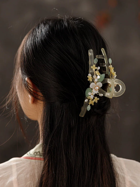 Hair Claw: Sweet Osmanthus