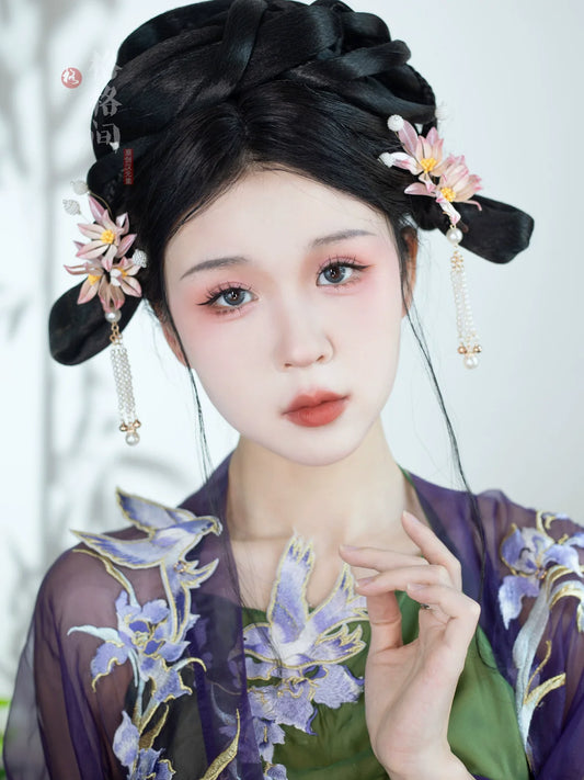 Hair Clips: Yang Lin