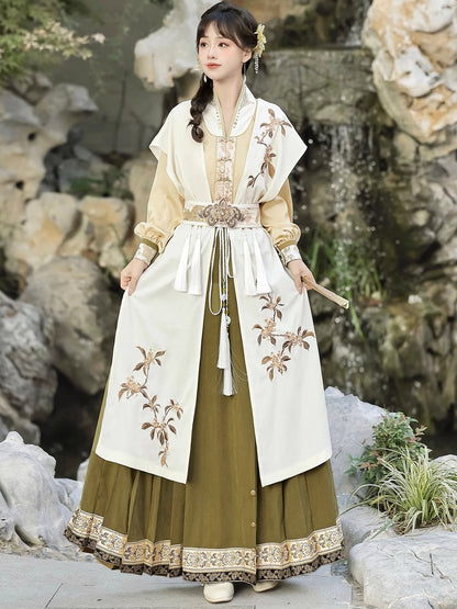 Golden Osmanthus 金桂词 - Modern Ming Dynasty Hanfu with Mamianqun