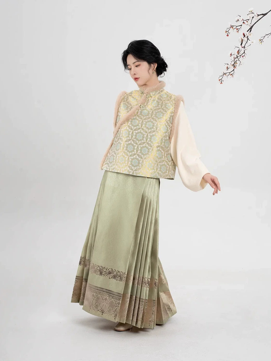 Golden Light 金光霖霖 - New Chinese Style Outfit (Preorder)