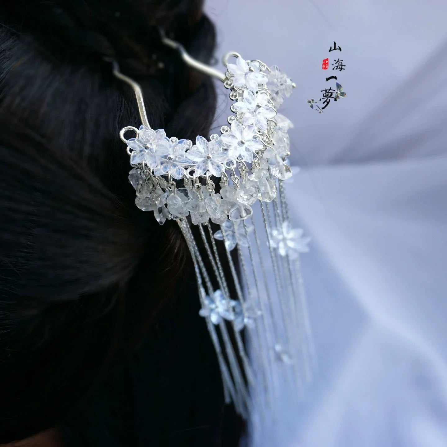 Hair Pin: Falling Snow