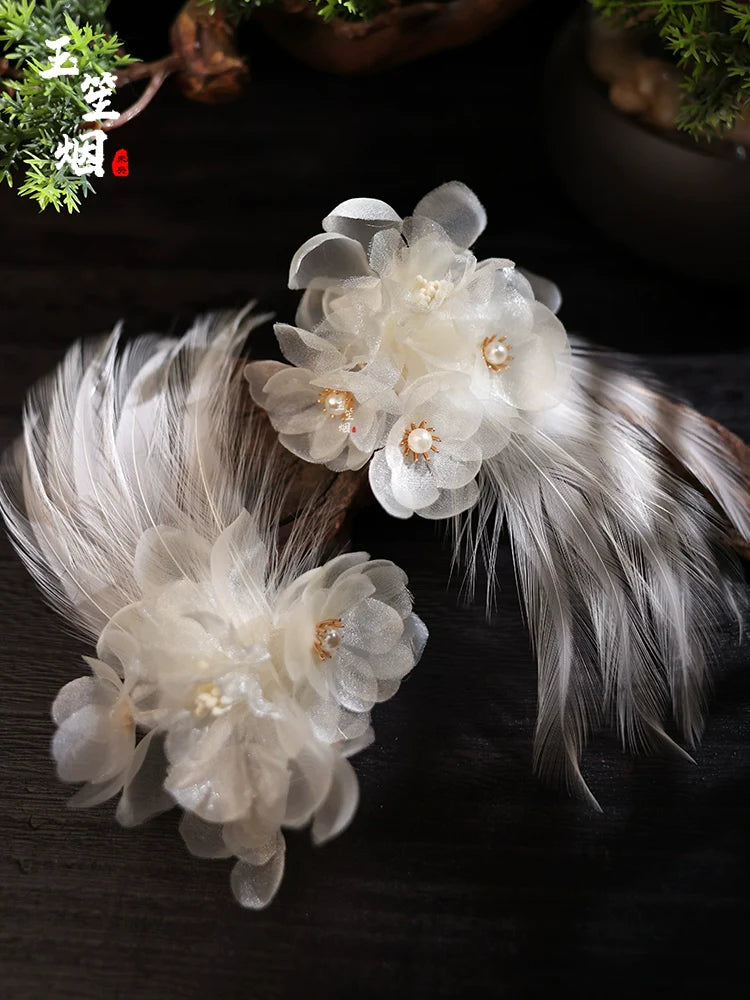 Hair Clips: Crane Feathers