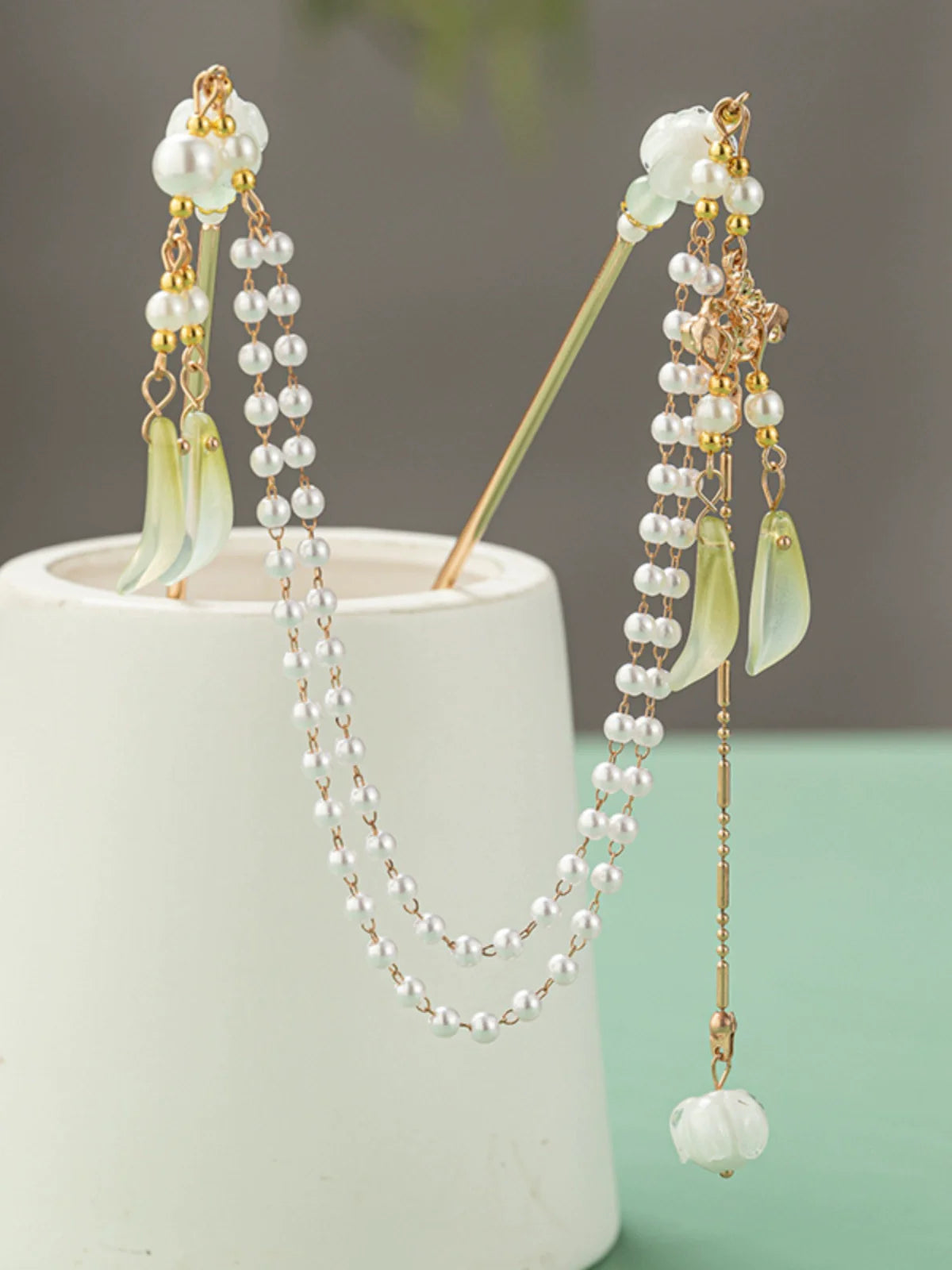 Back Hair Pin: Lily of the Valley