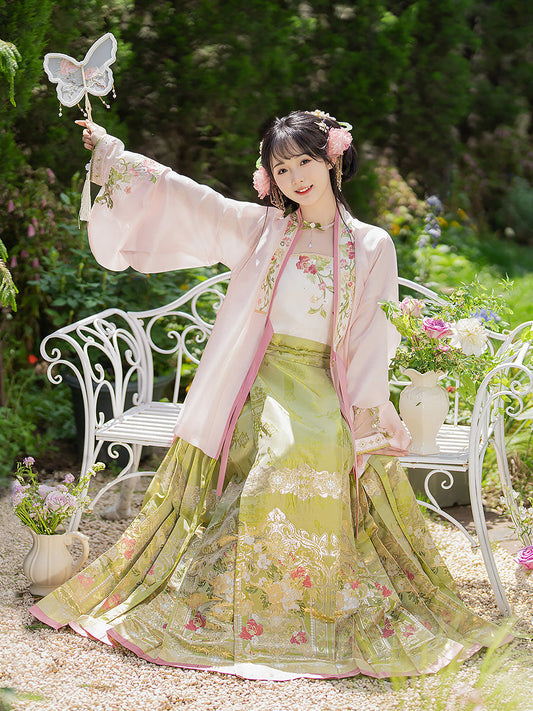 Bogu Linghua 博古菱花 - Cross Collar Top & Mamianqun Ming Dynasty Hanfu Set