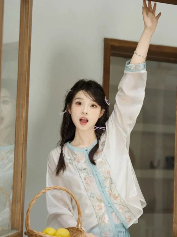 Song Dynasty x Modern Hanfu: Pure Jade 碧玉 (Preorder)