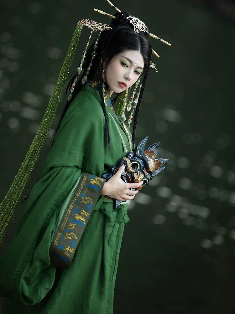 Peacock Shaman - Warring States and Han Dynasty Straight Hem Robe