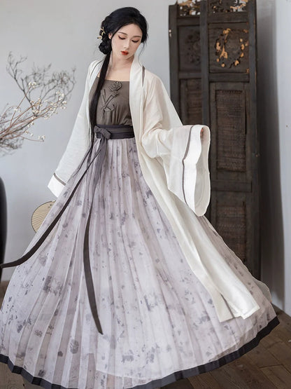 Song Dynasty x Modern Hanfu: Mountain Hut 山居 (Preorder)