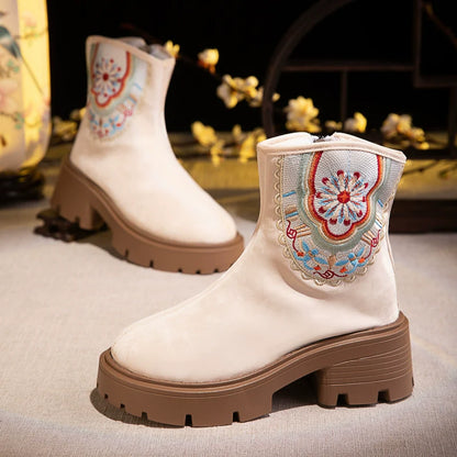 Li Chu – Embroidered Chinese Hanfu Boots