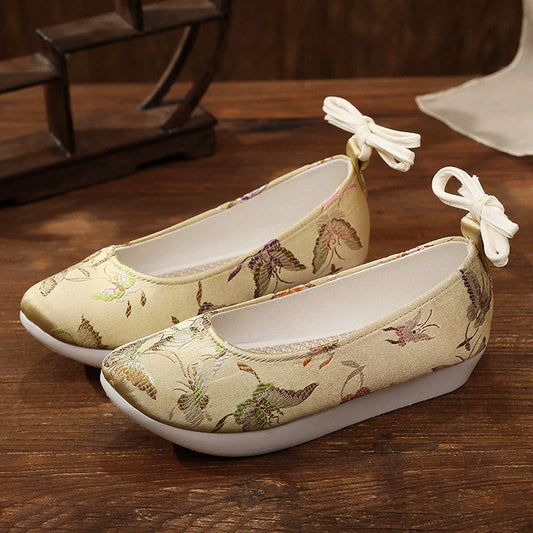 Quinn - Traditional Brocade Hanfu Shoes