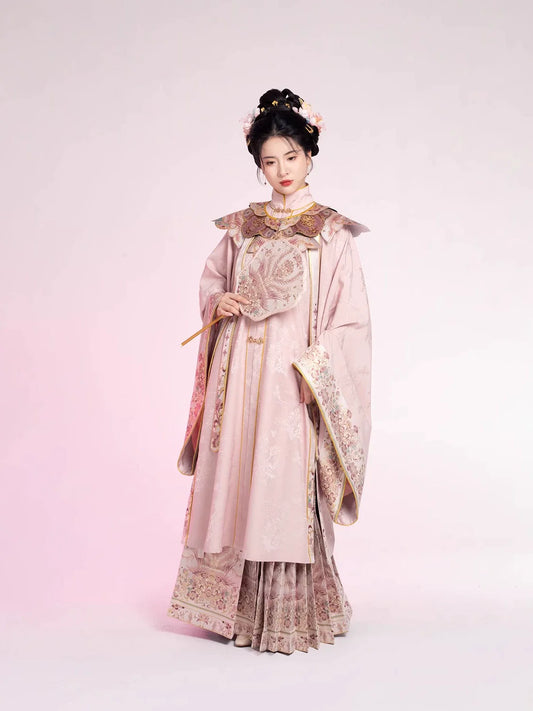 Silk Powder 金丝粉羽 - Cloud Collar & Mamianqun Ming Dynasty Hanfu Set for Graduation (Preorder)