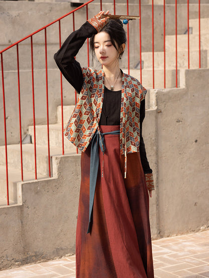 Zhu Lou Ci 朱楼辞 - Tang Dynasty Dunhuang Style Beizi Hanfu (Preorder)