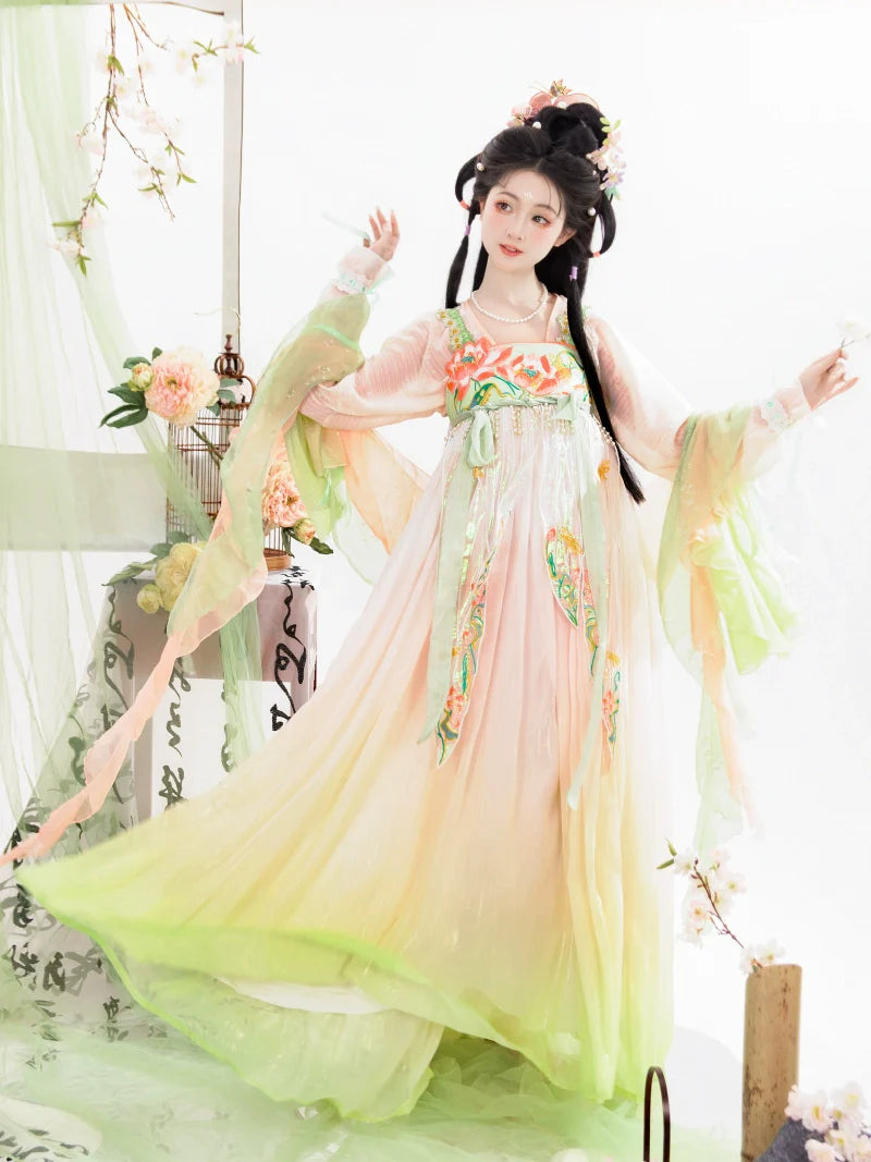 Fairy Words 花仙辞 - Tang Dynasty Style Qixiong Ruqun