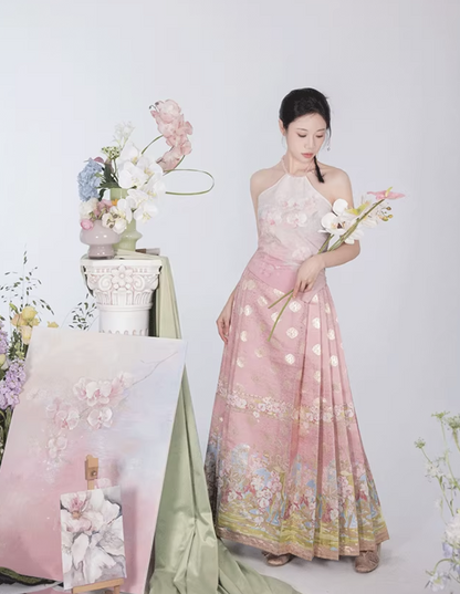 Ming Dynasty x Modern Hanfu: Petal Glow 沁水粉玉