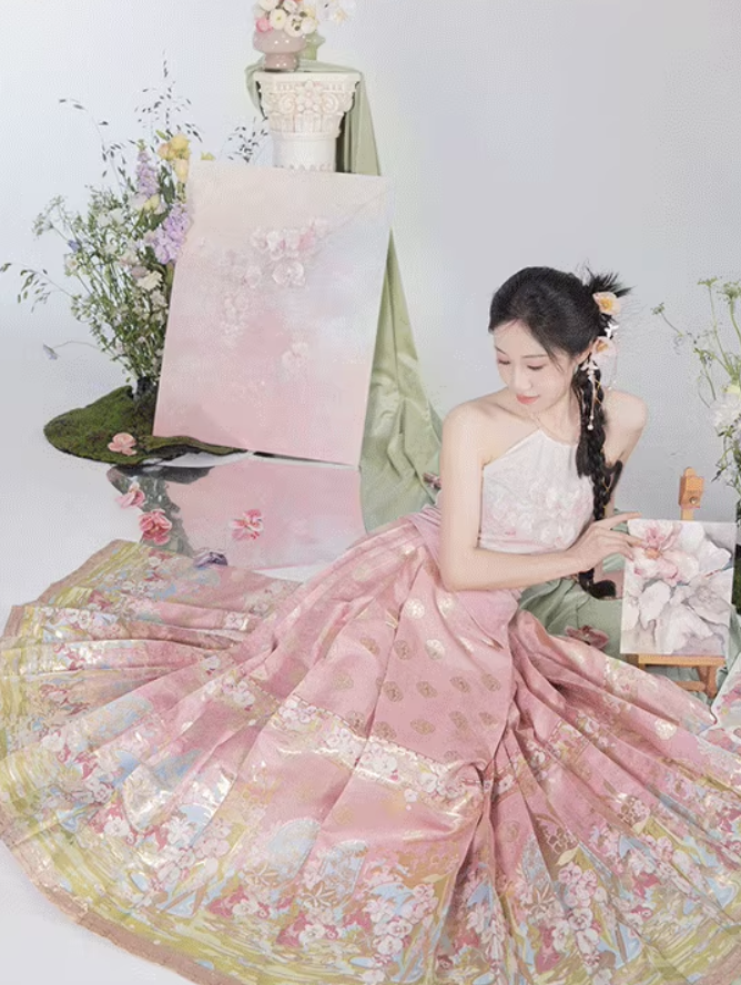 Ming Dynasty x Modern Hanfu: Petal Glow 沁水粉玉