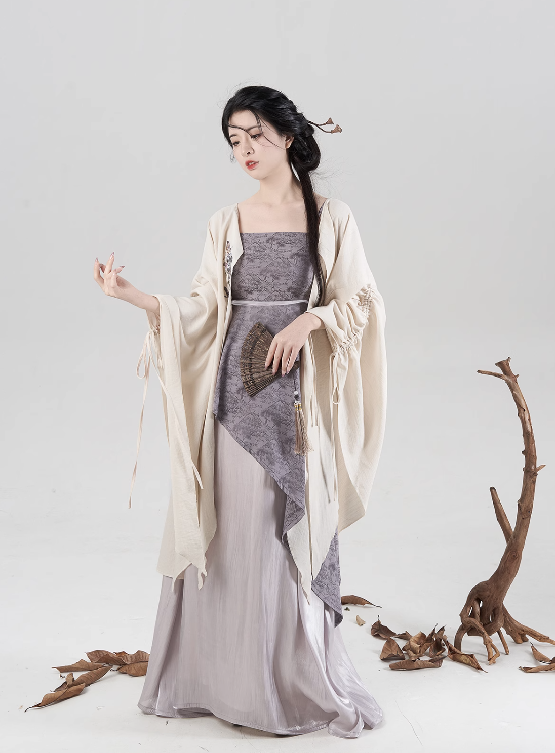 Modern Hanfu Dress: Swallowtail Butterfly 燕尾蝶 (Preorder)